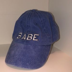“BABE” hat
